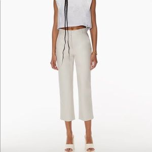 NWT ARITZIA BABATON COMMAND CROPPED PANTS MATTE PEARL